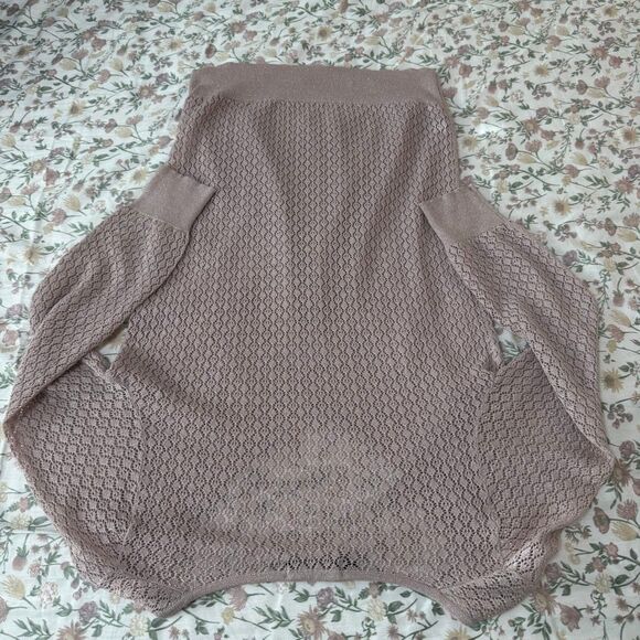 The Limited Silver Shimmery Open Knit Pullover Long Sleeve Layering Shirt S - Picture 6 of 6